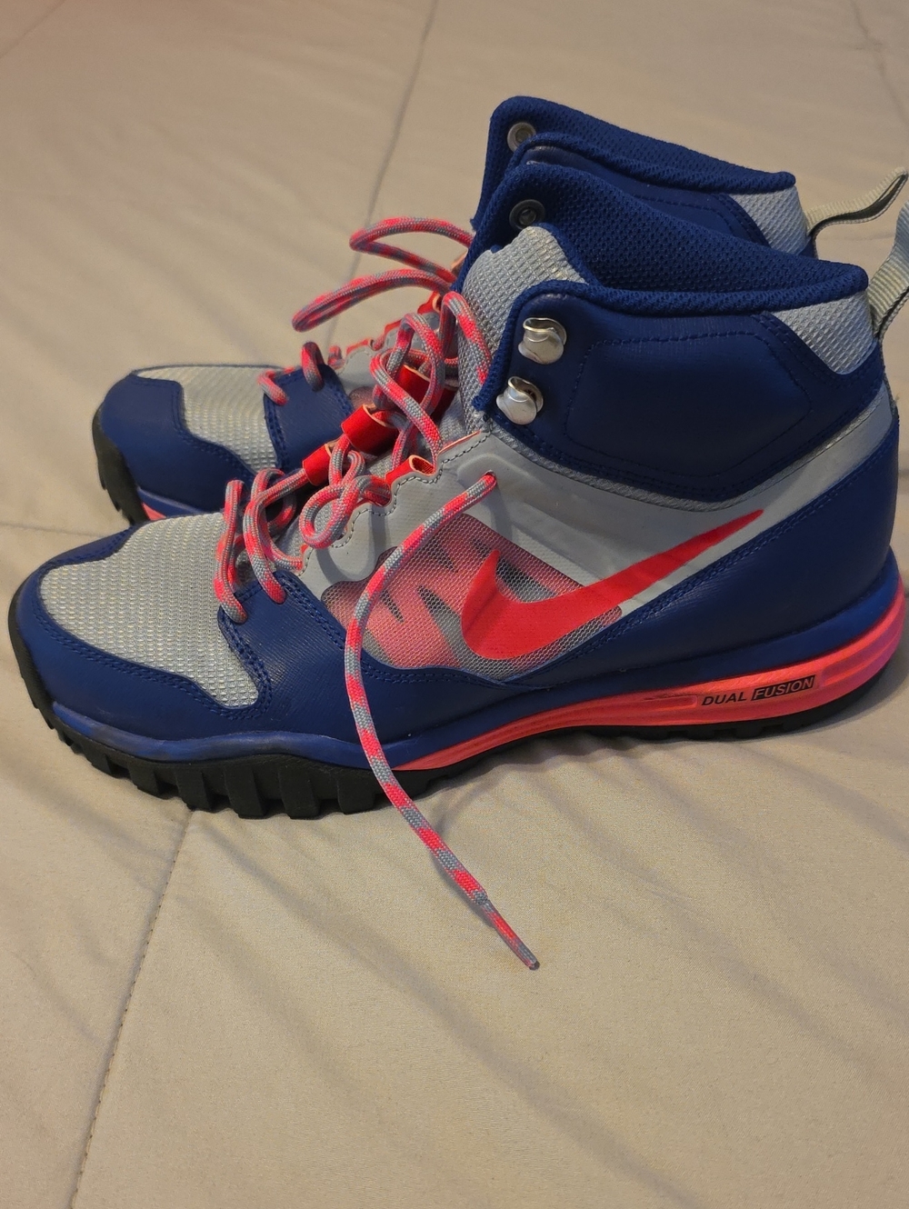 Nike Women's Blue and Pink Dual Fusion Hiking Sneakers